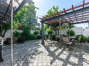 7355 194th Street, Fresh Meadows NY 11366