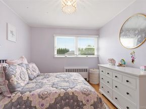 42 Kathleen Drive E, Syosset NY 11791