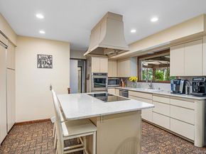 251 Baird Court, Woodbury NY 11797