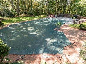 251 Baird Court, Woodbury NY 11797