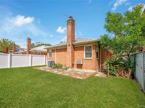 7326 171st Street, Fresh Meadows NY 11366