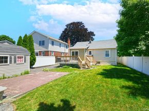 2478 S Saint Marks Avenue, Bellmore NY 11710