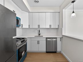 93 Admiral Court, Bronx NY 10473