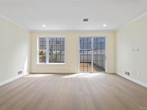 93 Admiral Court, Bronx NY 10473