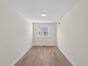 93 Admiral Court, Bronx NY 10473