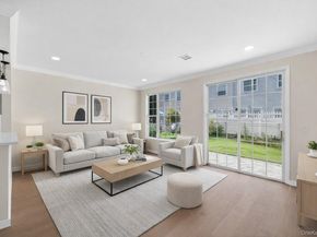93 Admiral Court, Bronx NY 10473