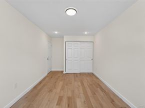 93 Admiral Court, Bronx NY 10473