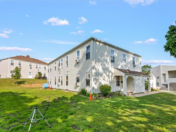 200 Lowndes Avenue A, Huntington Station NY 11746