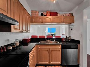 102 SW 6th Ave 305, Miami FL 33130