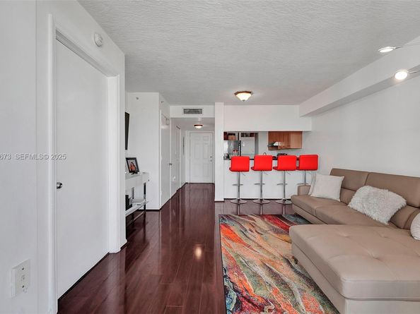 102 SW 6th Ave 305, Miami FL 33130
