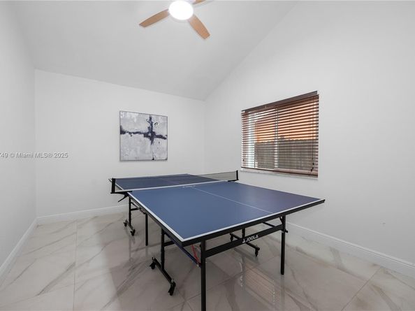 10851 NW 26th St, Sunrise FL 33322