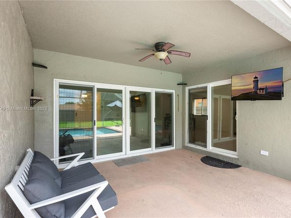 10851 NW 26th St, Sunrise FL 33322