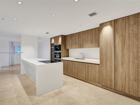 1415 Sunset Harbour Dr 202, Miami Beach FL 33139