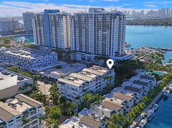 1415 Sunset Harbour Dr