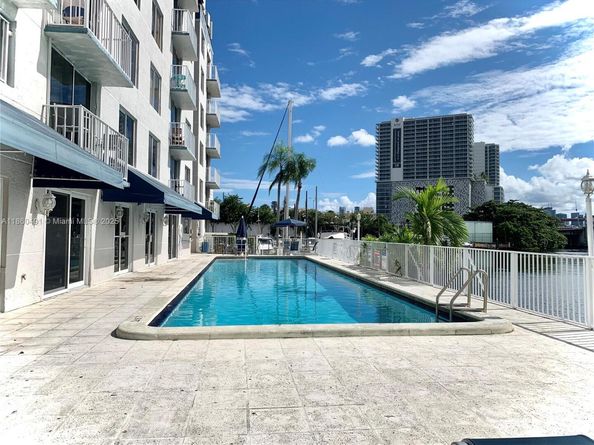 1720 NW N River Dr 307, Miami FL 33125