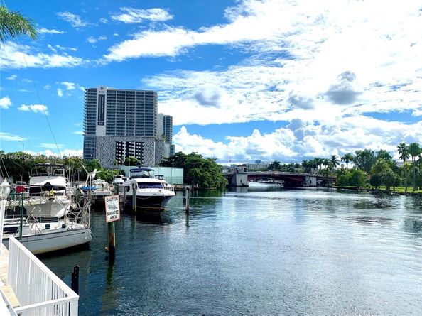 1720 NW N River Dr 307, Miami FL 33125