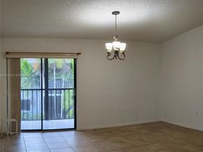 917 NE 199th St 206, Miami FL 33179