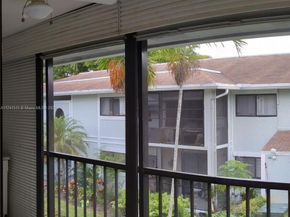 917 NE 199th St 206, Miami FL 33179