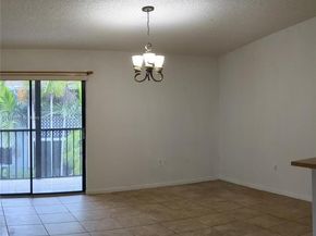 917 NE 199th St 206, Miami FL 33179