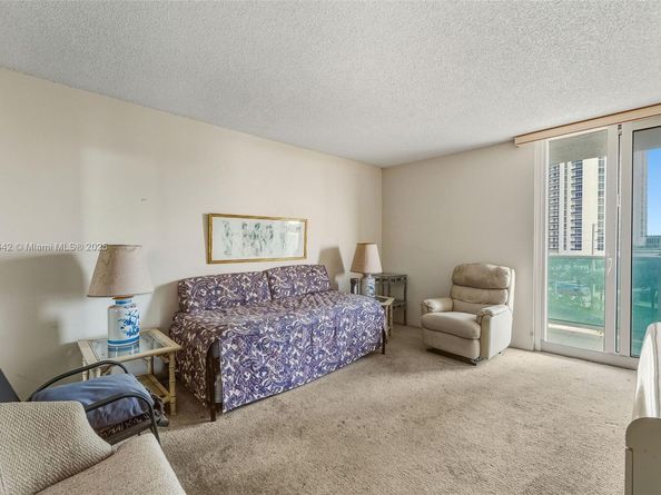 100 Bayview Dr 615, Sunny Isles Beach FL 33160