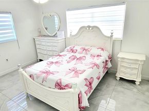 730 NW 178th Ter, Miami Gardens FL 33169