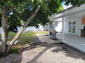 730 NW 178th Ter, Miami Gardens FL 33169