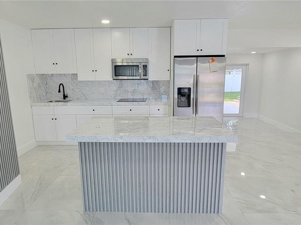 730 NW 178th Ter, Miami Gardens FL 33169