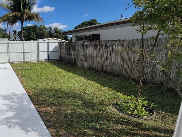 730 NW 178th Ter, Miami Gardens FL 33169