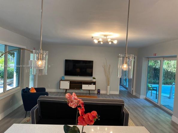 204 SW 19th Ave, Fort Lauderdale FL 33312