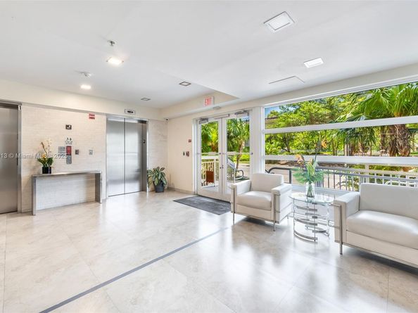 816 NW 11th St 1101, Miami FL 33136