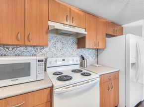 816 NW 11th St 1101, Miami FL 33136