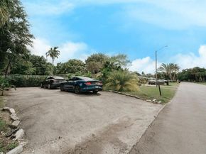 1430 SW 32nd Ct, Fort Lauderdale FL 33315