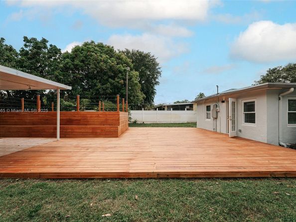 1430 SW 32nd Ct, Fort Lauderdale FL 33315