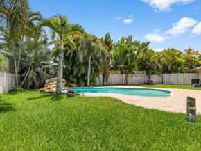 14641 Poplar Hill Ct, Davie FL 33325