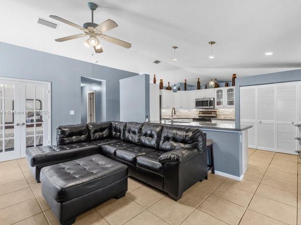 14641 Poplar Hill Ct, Davie FL 33325