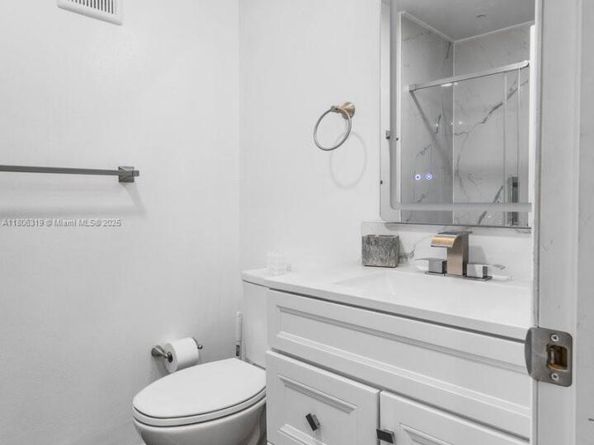 14641 Poplar Hill Ct, Davie FL 33325