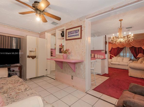 1083 NW 74th St, Miami FL 33150