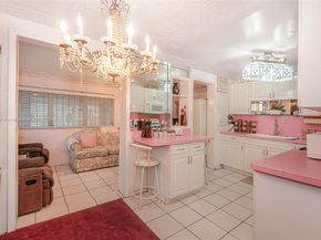 1083 NW 74th St, Miami FL 33150