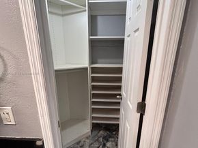 221 NE 24th St, Pompano Beach FL 33064