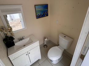 221 NE 24th St, Pompano Beach FL 33064