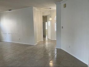 2385 SE 7th Pl, Homestead FL 33033