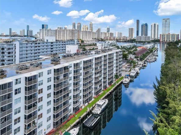 3660 NE 166th St 609, North Miami Beach FL 33160