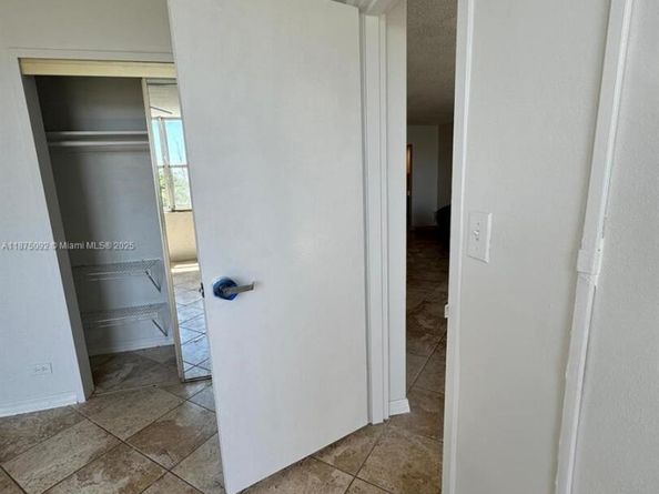 3660 NE 166th St 609, North Miami Beach FL 33160
