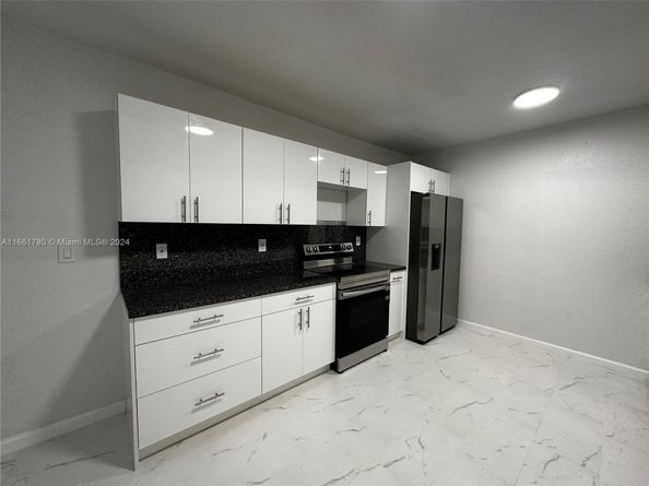 1805 NW 175th St, Miami Gardens FL 33056