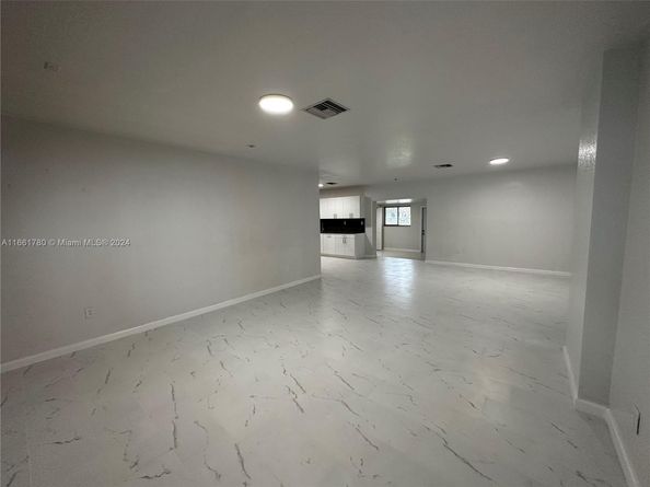 1805 NW 175th St, Miami Gardens FL 33056