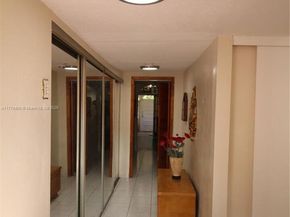 870 NW 14th Ct, Miami FL 33125