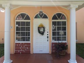 870 NW 14th Ct, Miami FL 33125