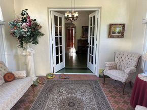 870 NW 14th Ct, Miami FL 33125