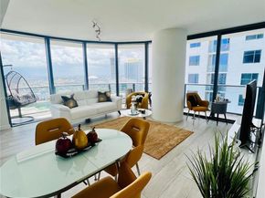 55 SW 9th St 3308, Miami FL 33130