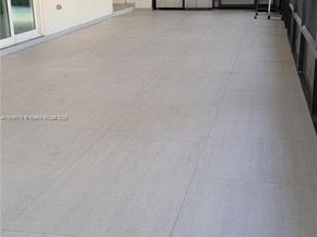 5861 NW 201st Ln, Hialeah FL 33015